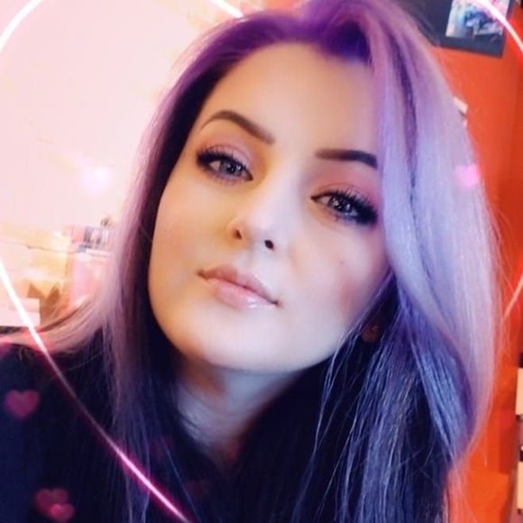 Meet your Posher, Anna - Picture 1 of 1